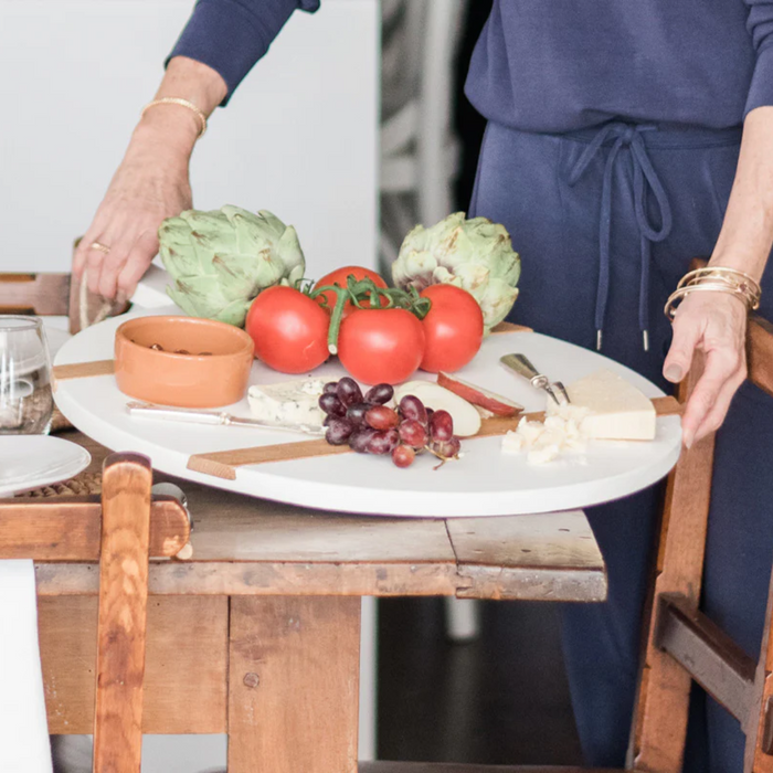 White Round Mod Charcuterie Board - Medium